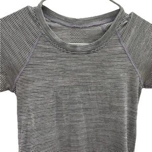 Lululemon swiftly tech 2.0 t-shirt (size 2) white and black striped